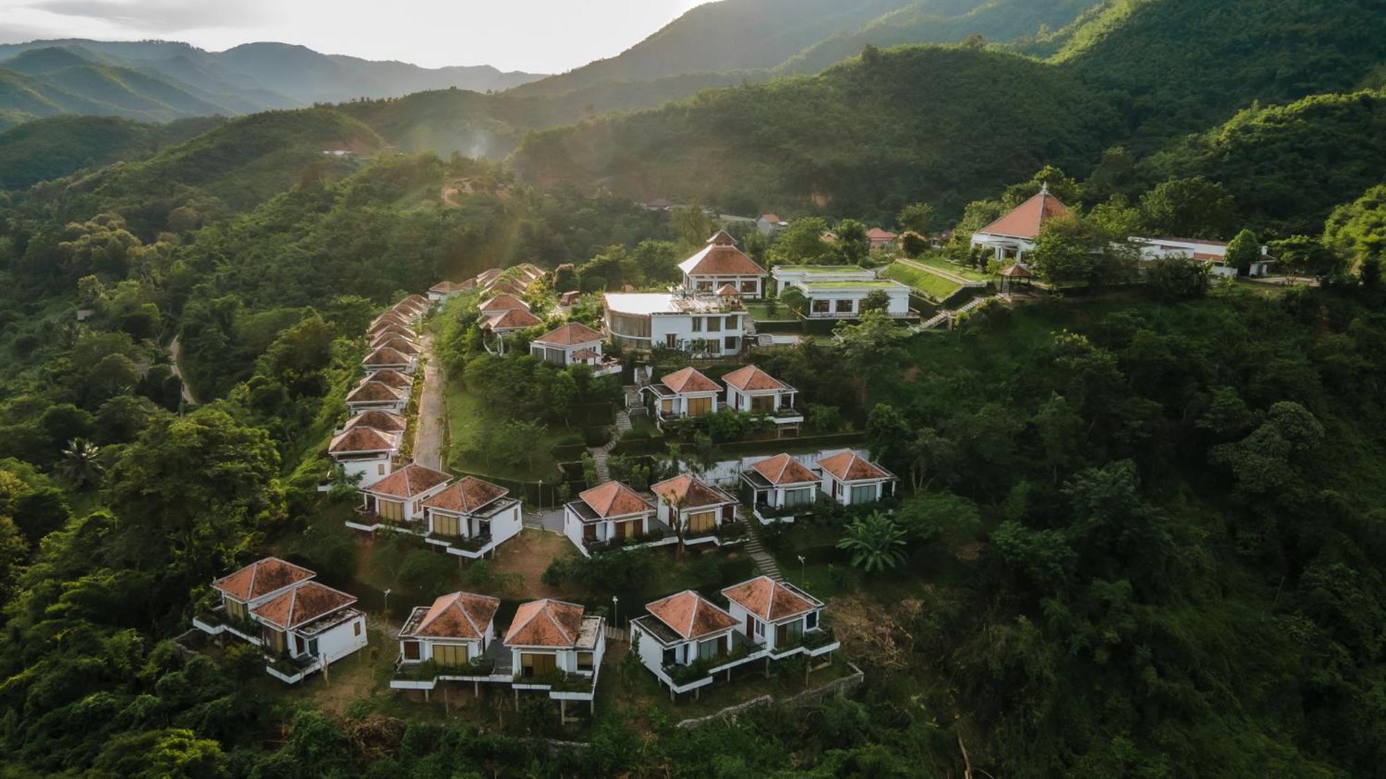 Le Grand Pakbeng Hotel Exterior photo