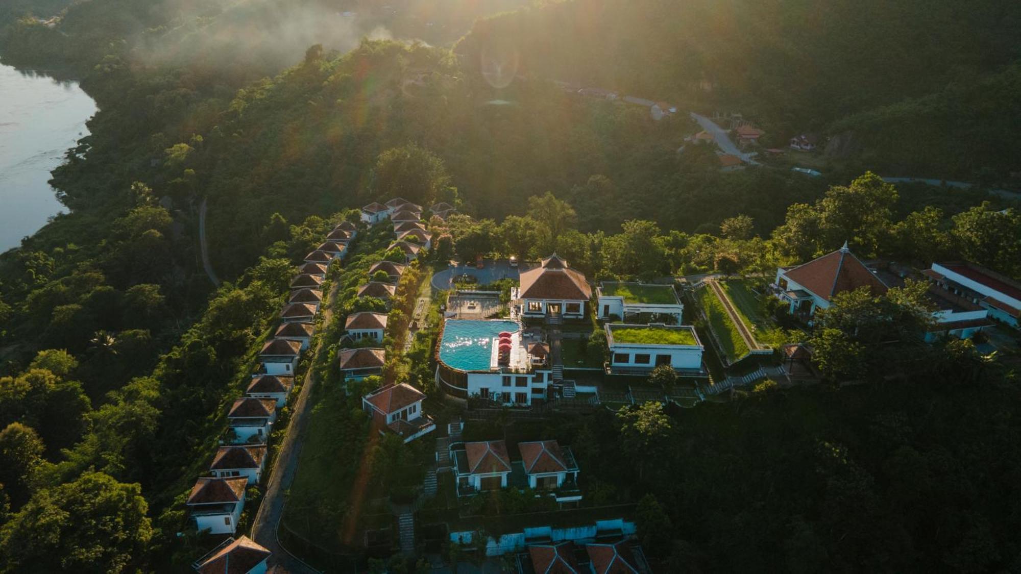 Le Grand Pakbeng Hotel Exterior photo